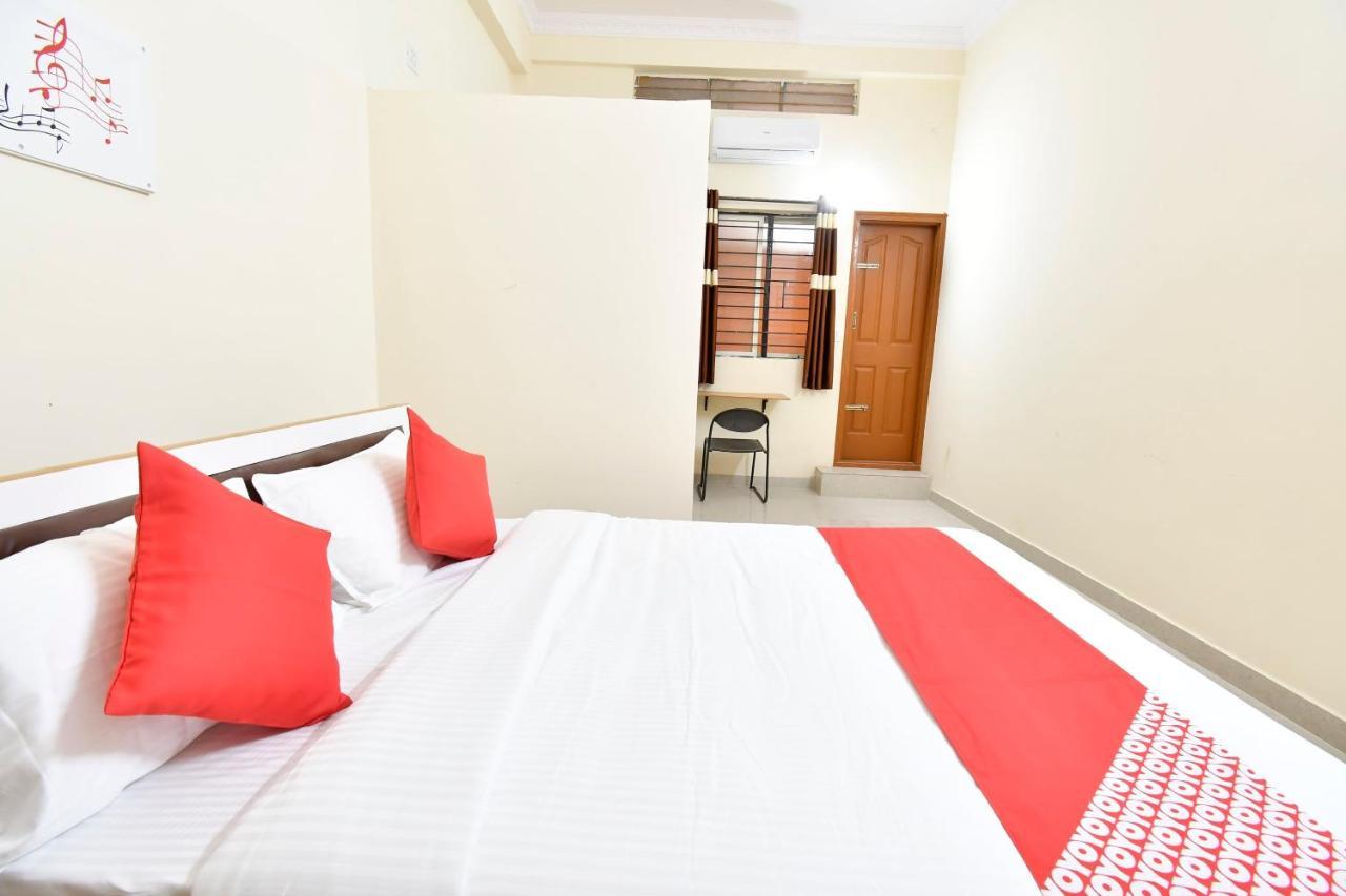 Hotel Oyo 44065 Sri Krishna Nilaya Bengaluru Zewnętrze zdjęcie