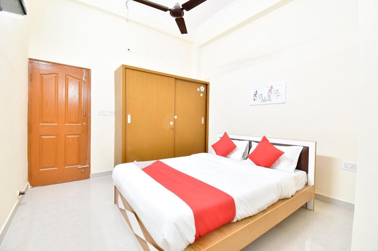 Hotel Oyo 44065 Sri Krishna Nilaya Bengaluru Zewnętrze zdjęcie