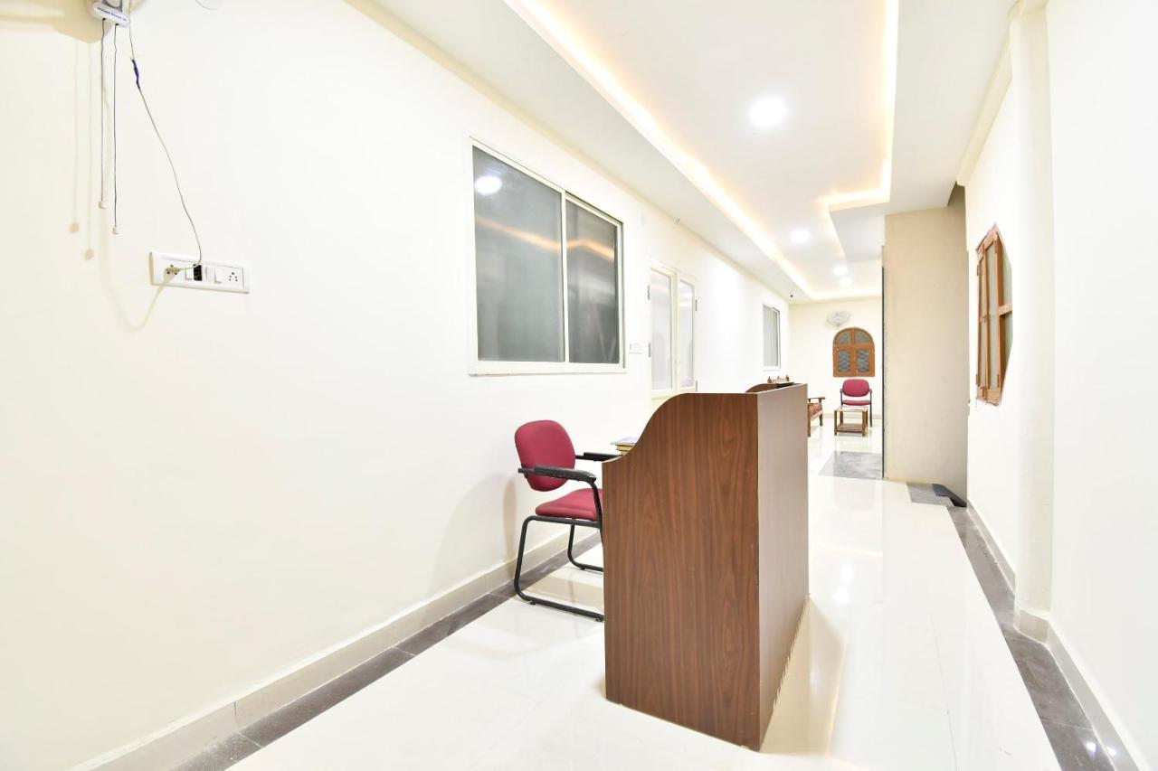 Hotel Oyo 44065 Sri Krishna Nilaya Bengaluru Zewnętrze zdjęcie